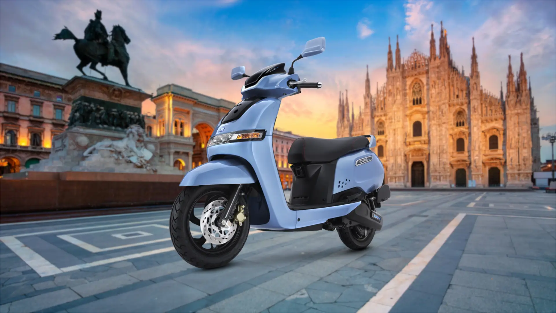 Tvs iqube azzurro banner